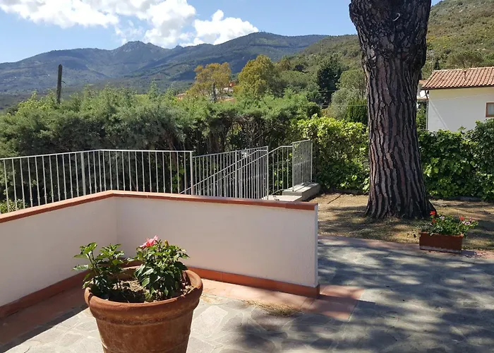 Bed and Breakfast La Casa Degli Ulivi 4*