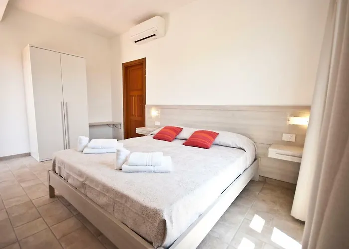 Bed and Breakfast La Casa Degli Ulivi 4*