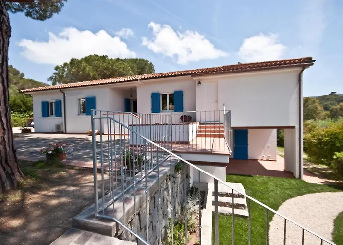 Bed and Breakfast La Casa Degli Ulivi 4*