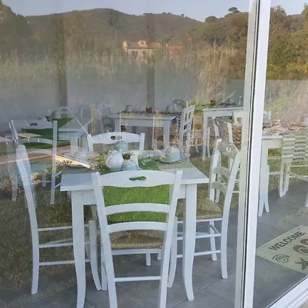 La Casa Degli Ulivi Bed & Breakfast 4*