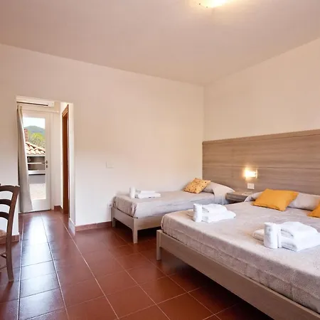 La Casa Degli Ulivi 4* 프로키오