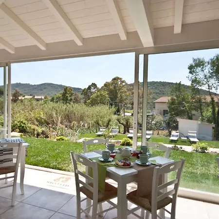 La Casa Degli Ulivi 4* 普罗基奥