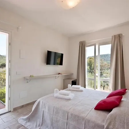 La Casa Degli Ulivi * Procchio (Isola d'Elba)